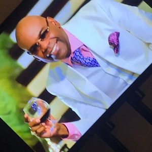 Meet your Posher, Carlos